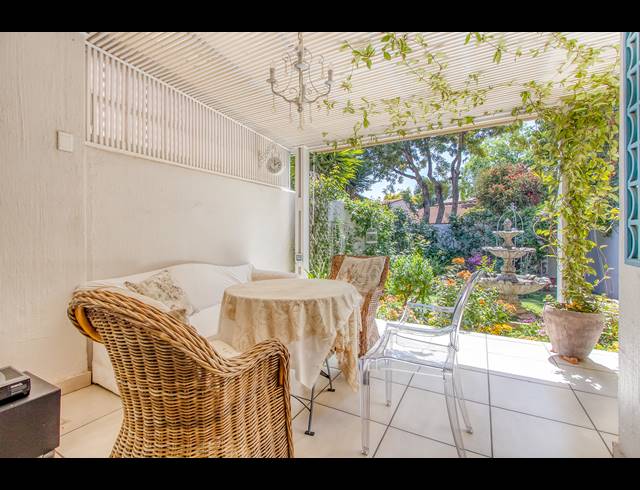 2 BEDROOM DUPLEX SOLD IN BRYANSTON